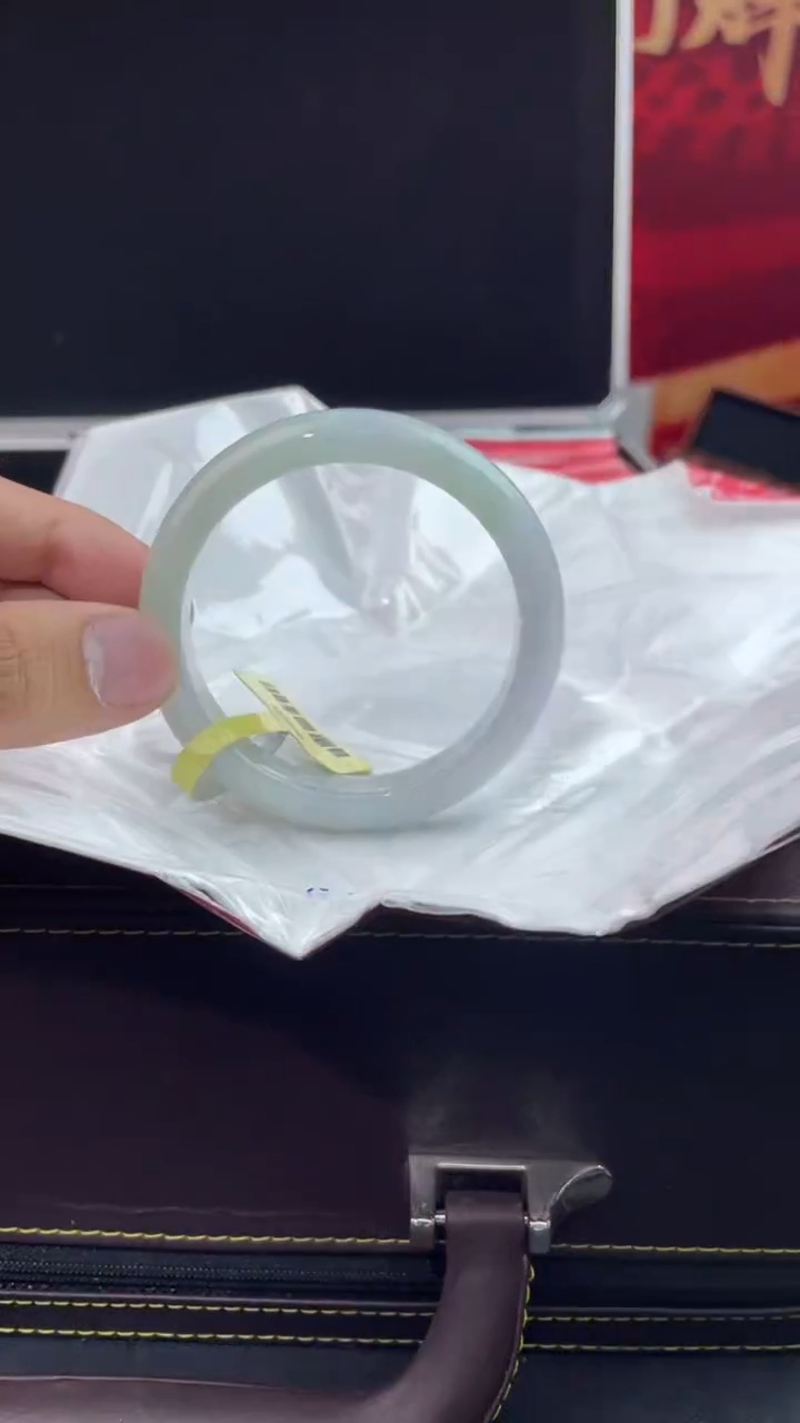 【闪购商品】翡翠手镯未镶嵌32翡翠手镯