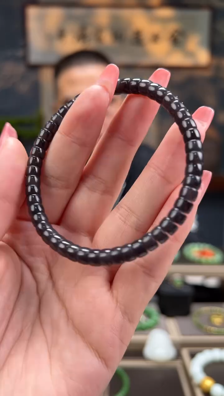 【闪购商品】和田玉手串未镶嵌烟紫卡6mm