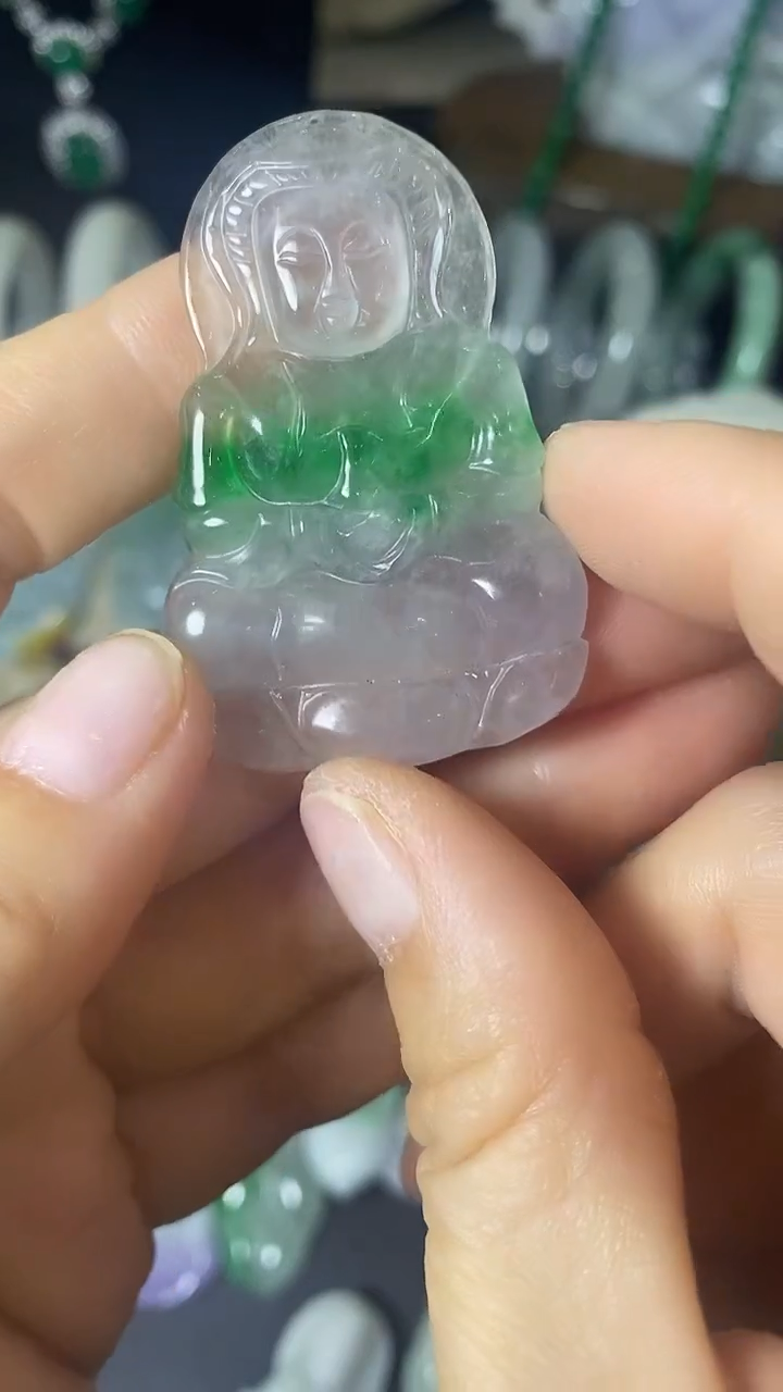 颈饰未镶嵌翡翠观音