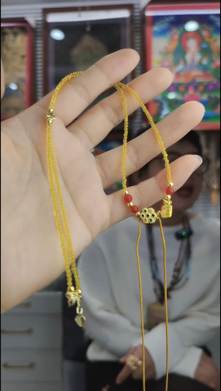 吊坠?****?纯手工编织吊坠（非质量问题 不退不换）