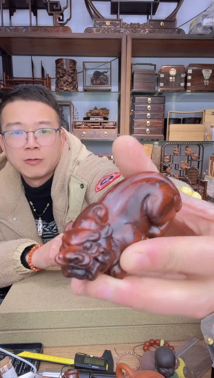 【闪购商品】乌木类书架932小叶紫檀貔貅摆件  有补