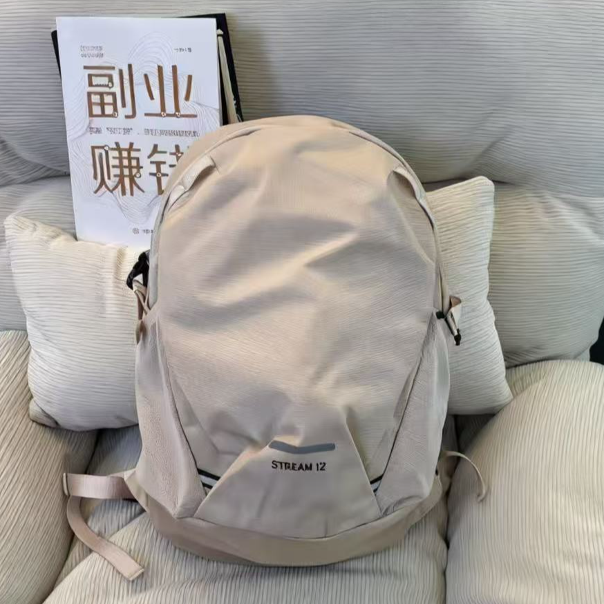 2025新款福利12L背包户外登山双肩包轻便简洁双肩包防水尼龙