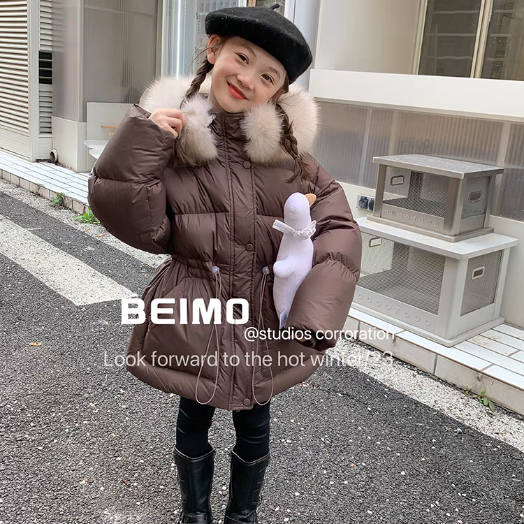 (麦琪)毛领抽绳女童冬装加厚宽松儿童气长款中秋冬羽绒服外
