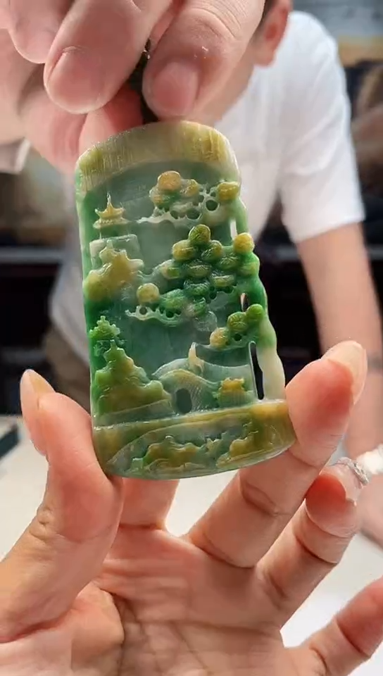翡翠未镶嵌吊坠(不含链)160