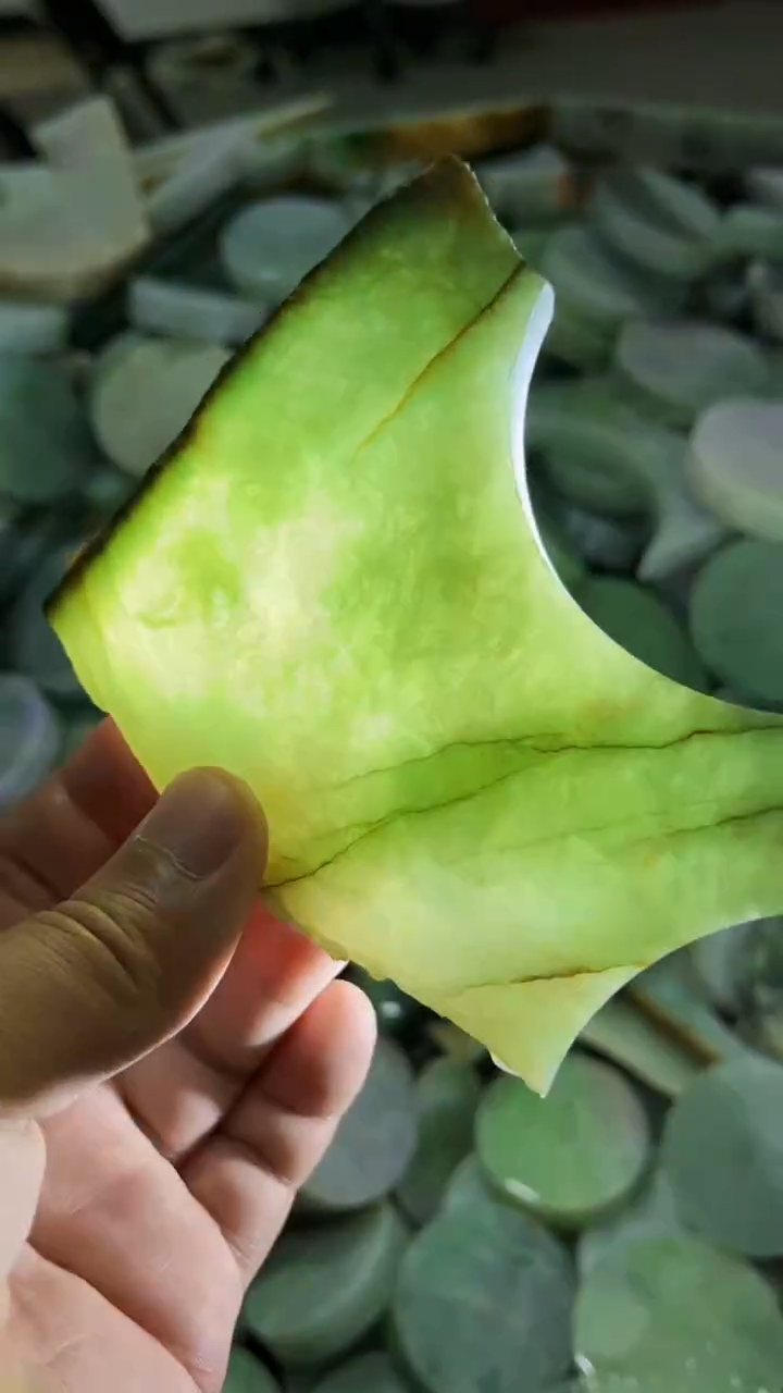 【闪购商品】翡翠挂件未镶嵌A货康壹138