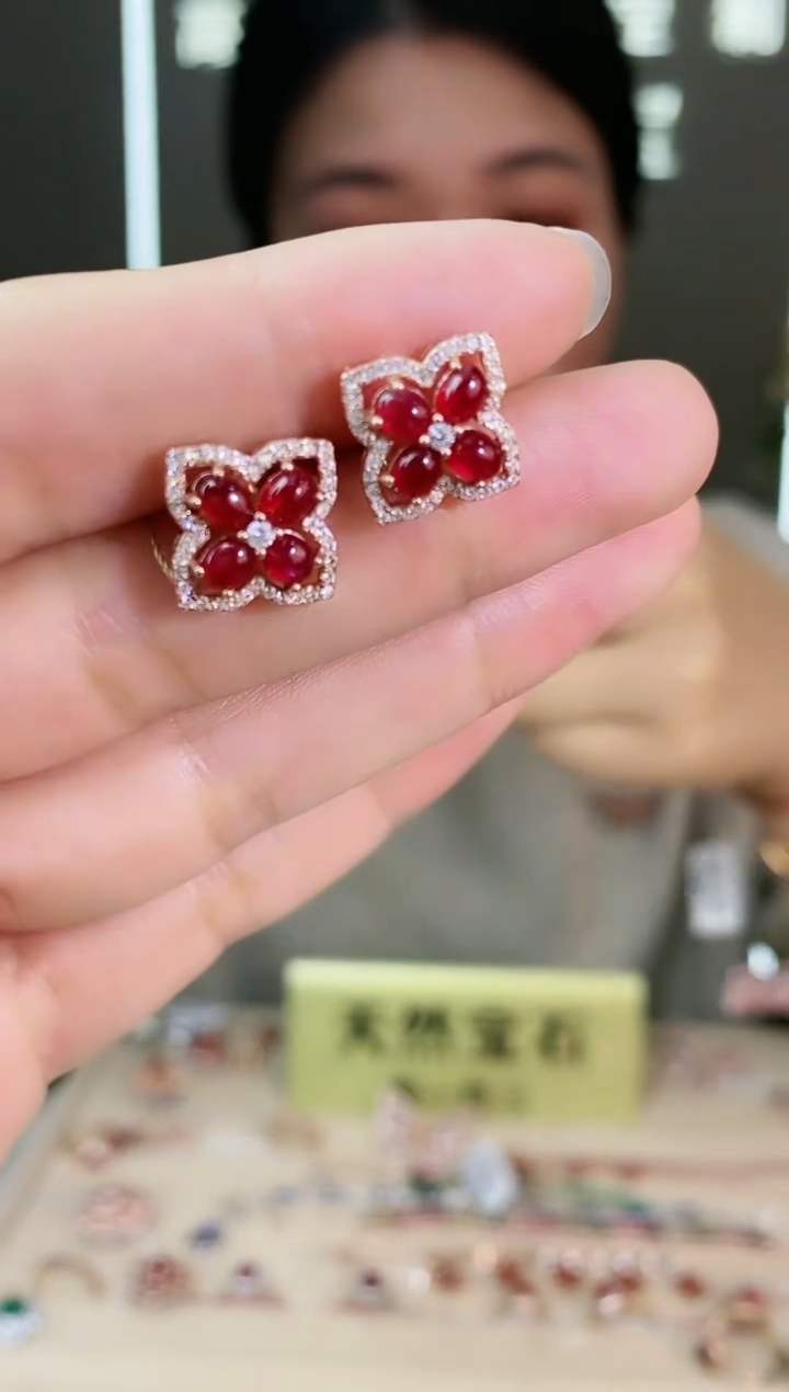 【闪购商品】红宝石耳饰银S925镶嵌耳饰