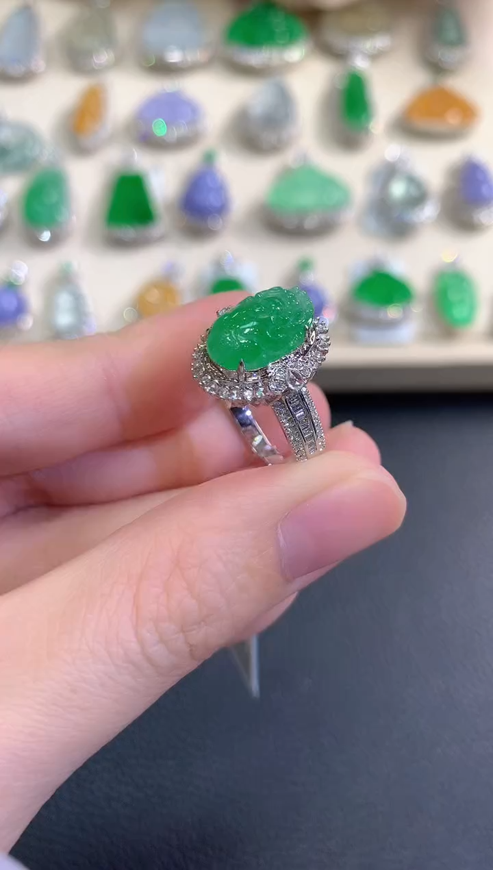 18K金镶嵌戒指翡翠秋日珠宝Q144