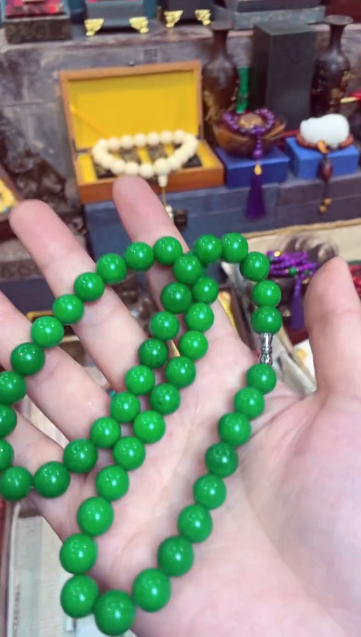 【闪购商品】翡翠颈饰未镶嵌