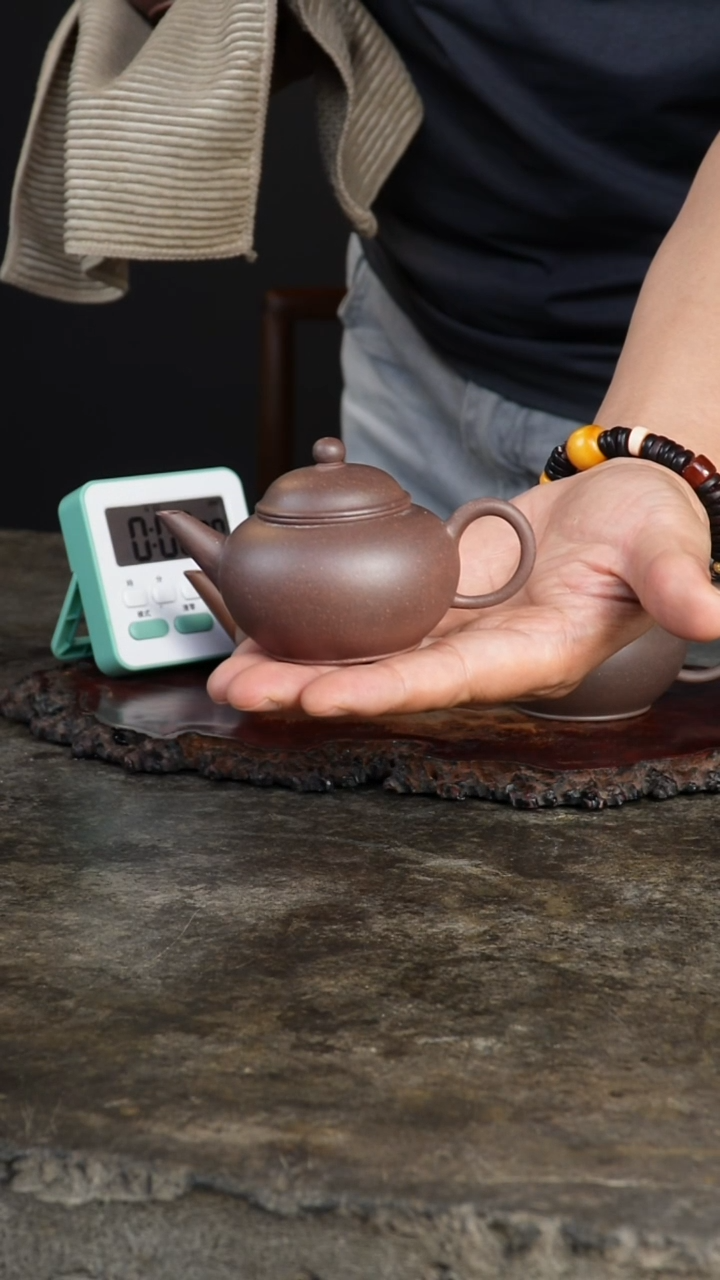 茶壶紫砂梦****诗老紫泥薄胎水平