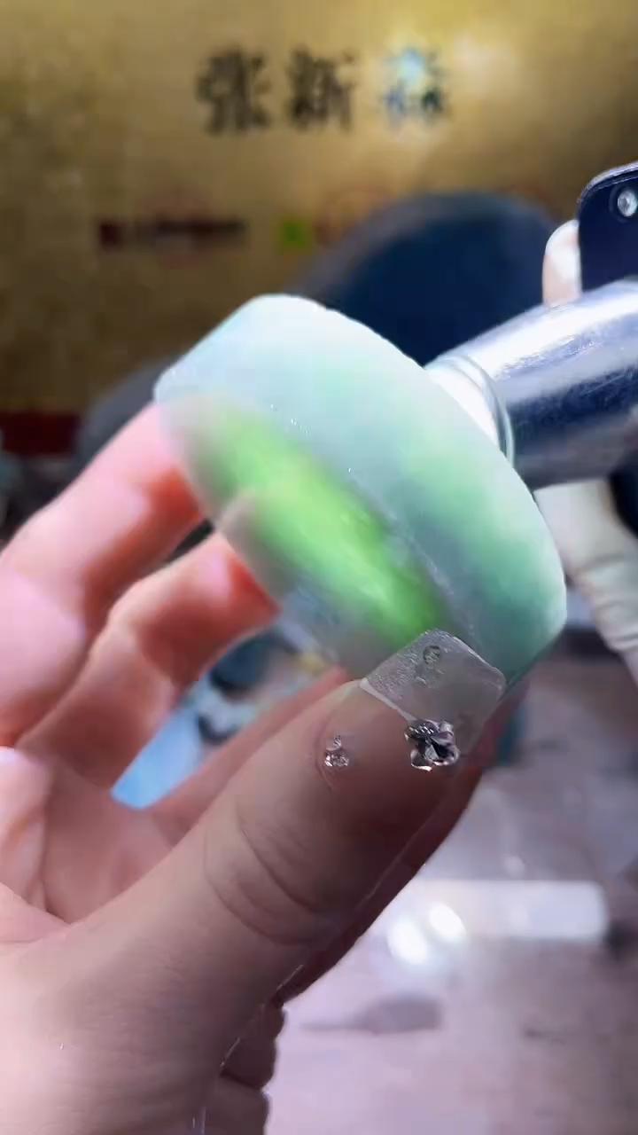 未镶嵌挂件翡翠小梦64