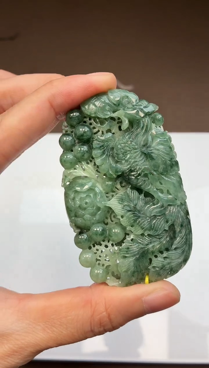 颈饰未镶嵌翡翠牌子