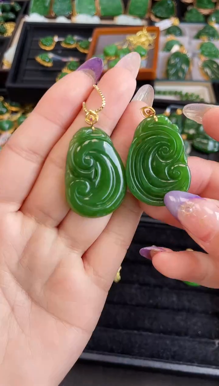 【闪购商品】和田玉吊坠18K金镶嵌32MM 多样性发一