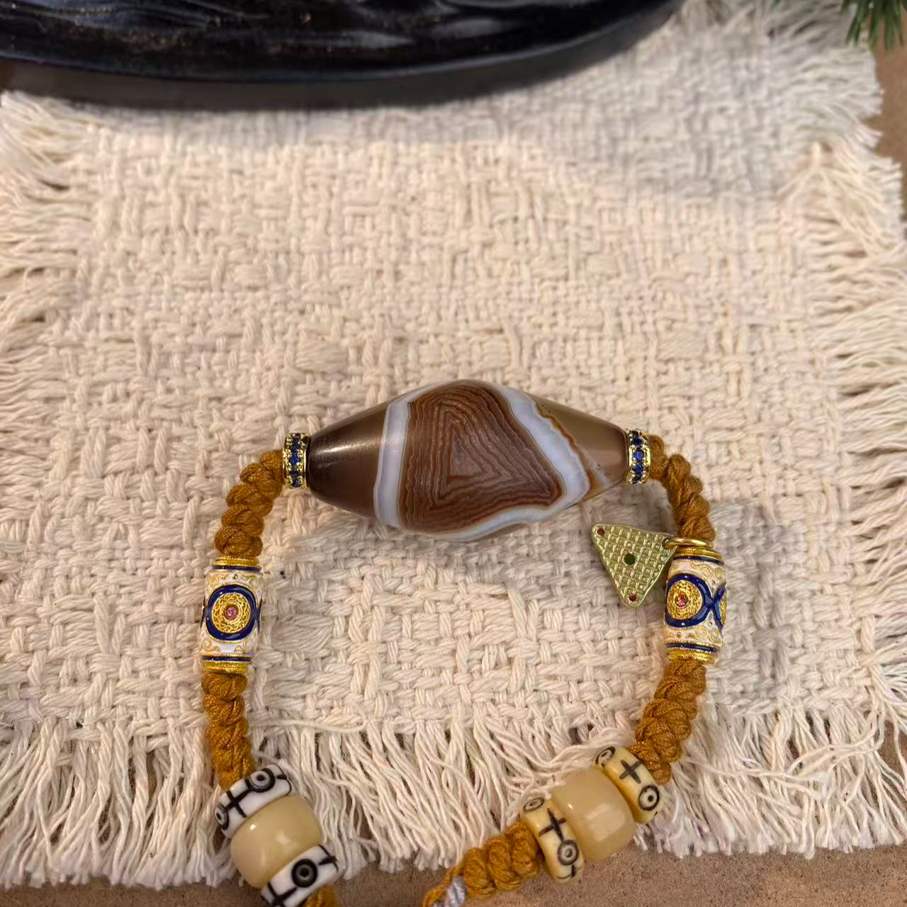 不撞款 老玛瑙 橄榄型 缠丝玛瑙 藏式手编绳    DZ00126