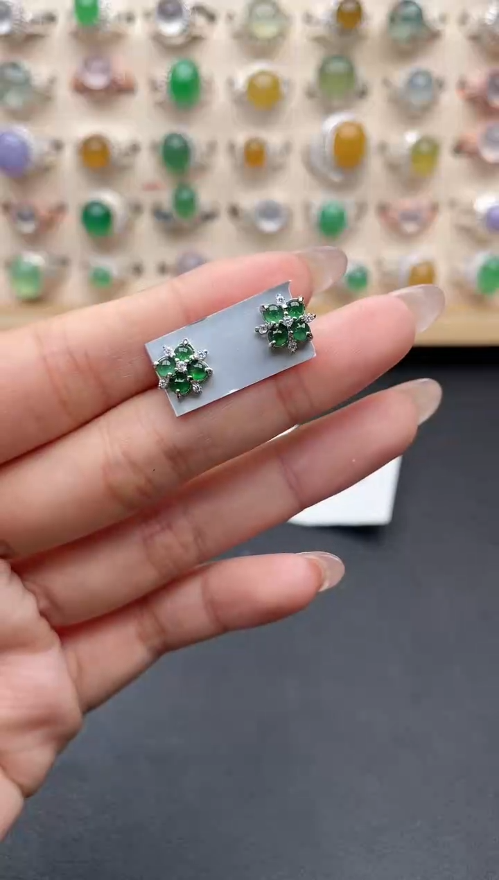 【闪购商品】翡翠戒指银S925镶嵌一物一证一礼盒