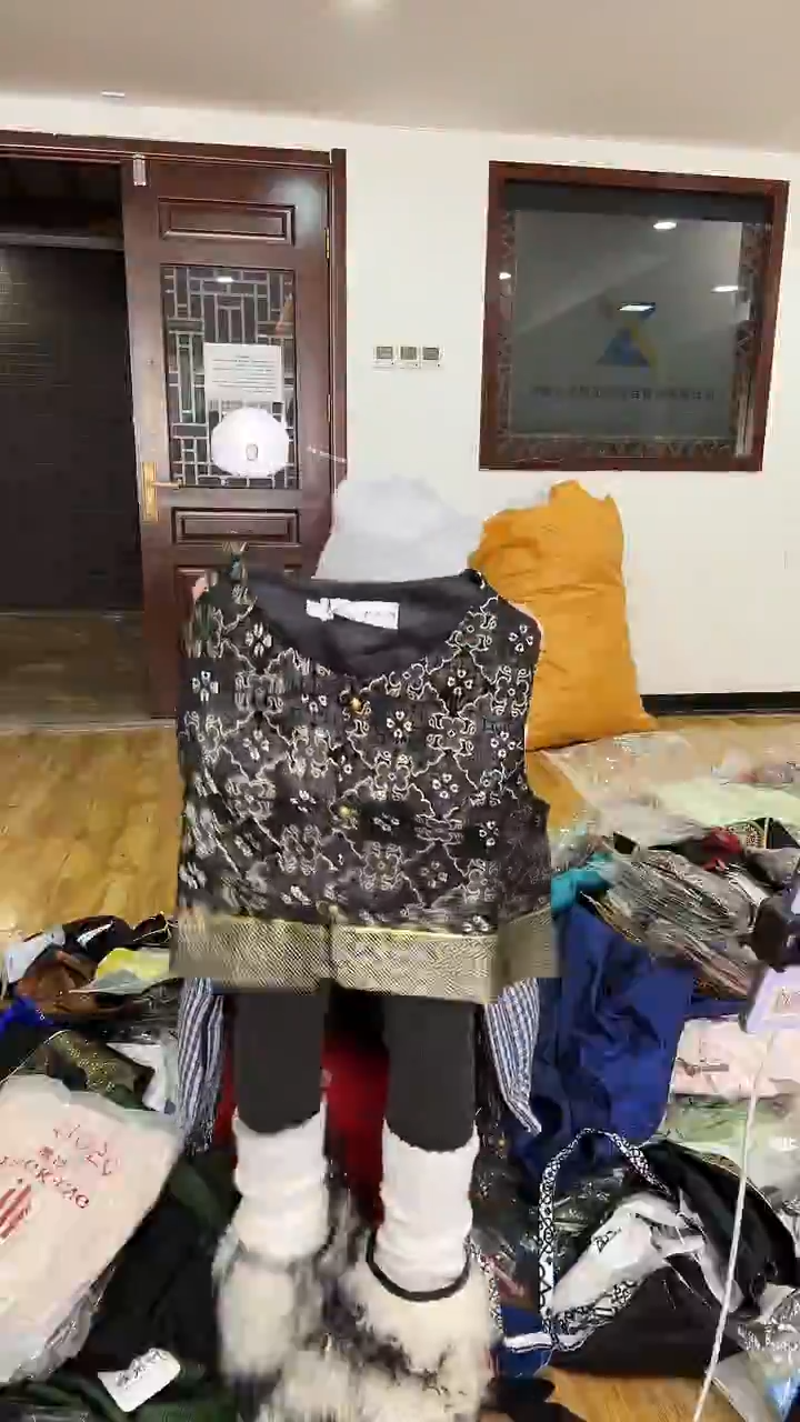 XL码      115-125斤  马甲