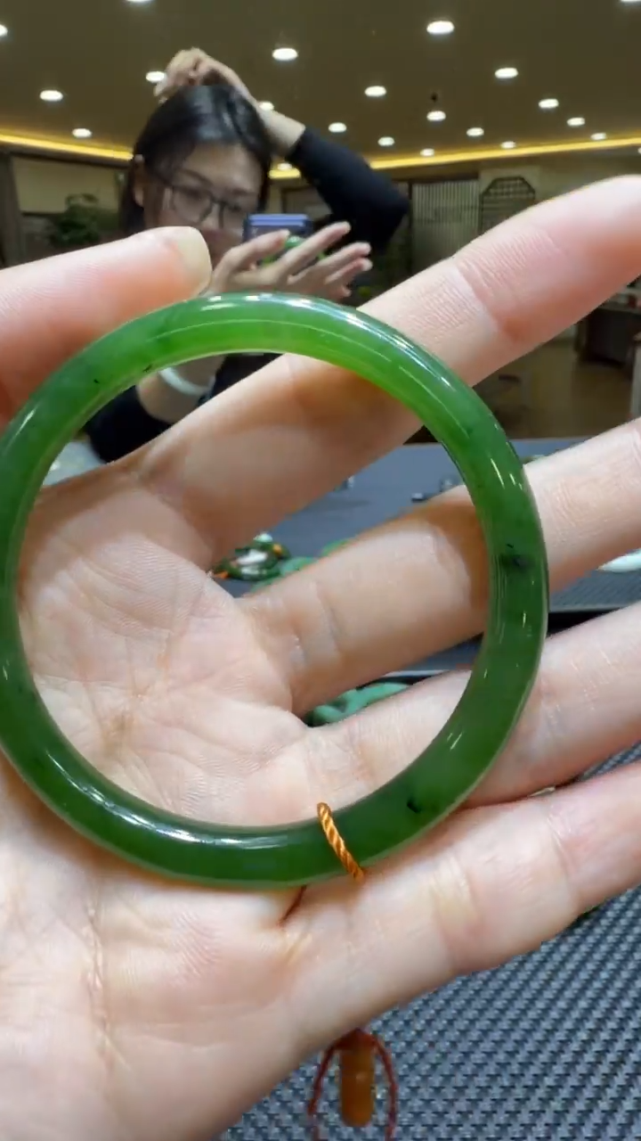 颈饰未镶嵌和田玉手镯53