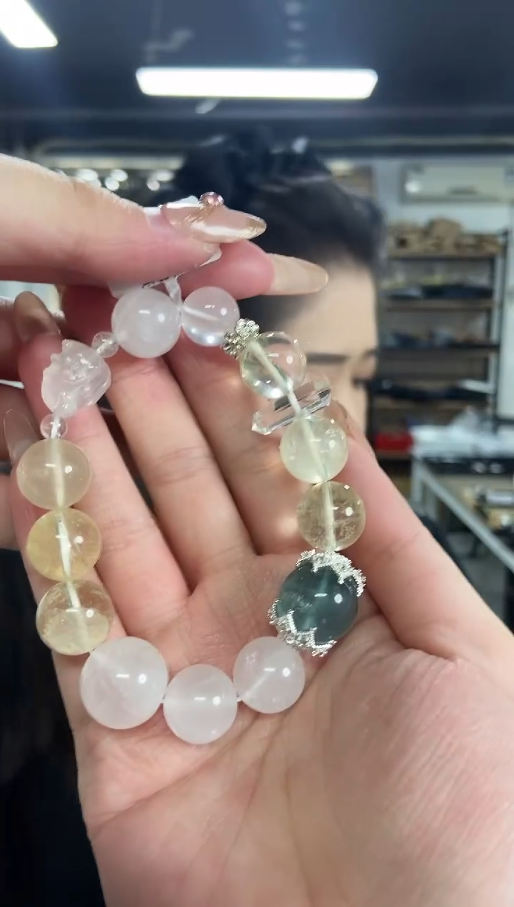 【闪购商品】水晶手串未镶嵌多样性发其一颜色微差