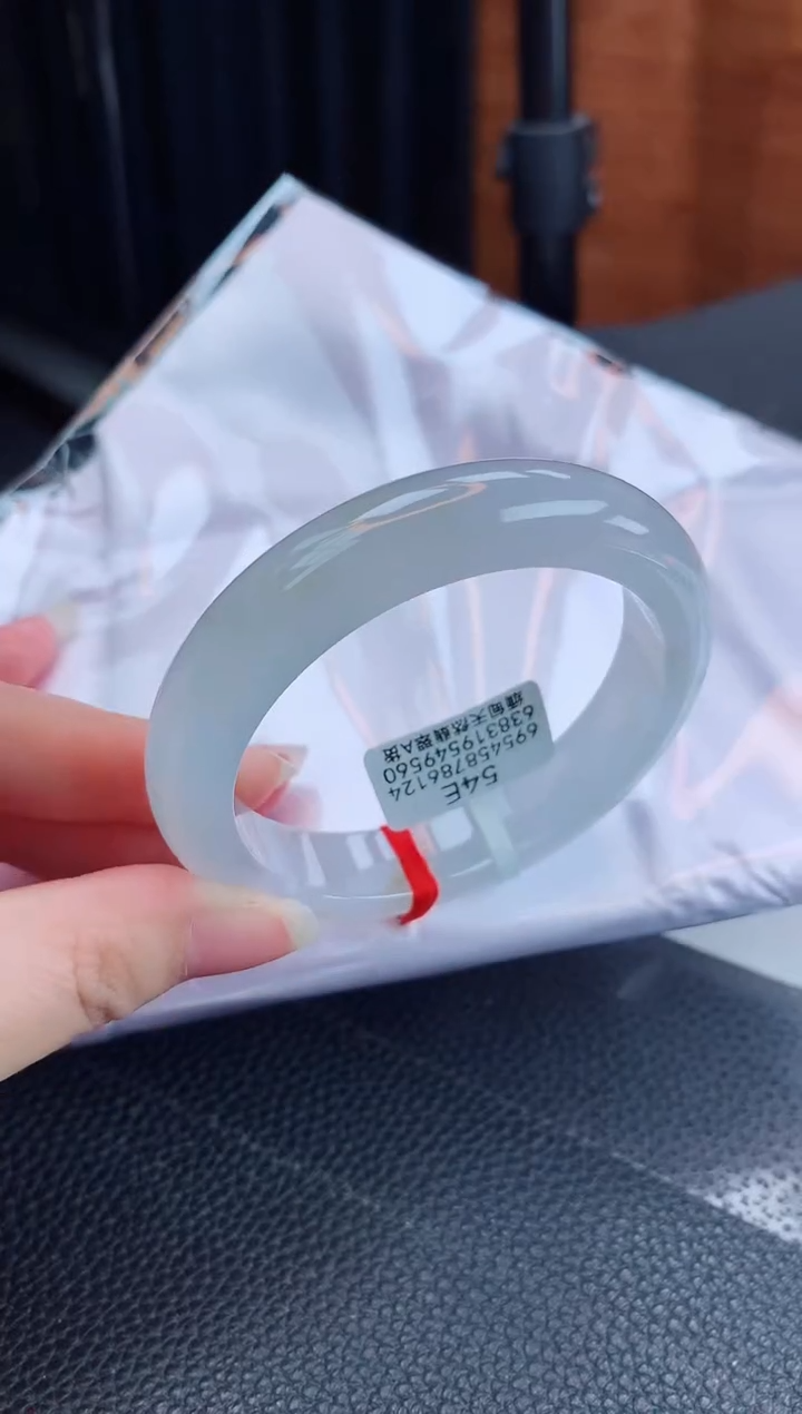 【闪购商品】翡翠手镯未镶嵌缅甸天然翡翠A货手镯