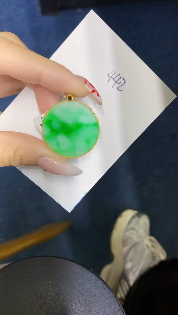 【闪购商品】翡翠颈饰18K金镶嵌000000000000