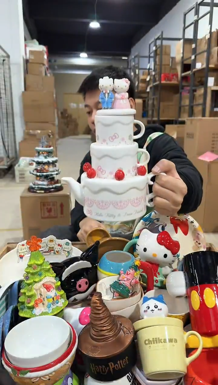 瓷片原盒kt猫结婚茶壶套组