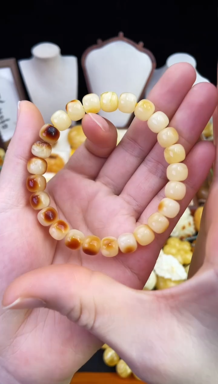 琥珀未镶嵌珠宝奇石柒月