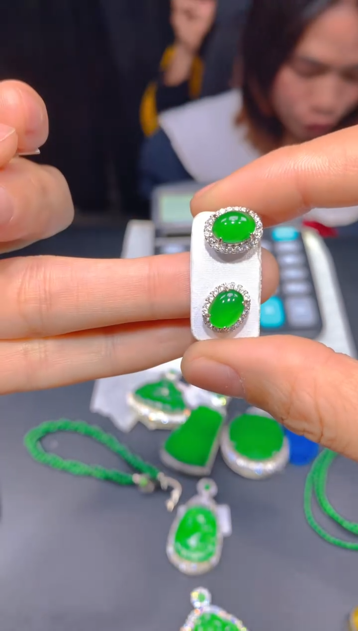 【闪购商品】定制翡翠未镶嵌236多样性发货（发其一）