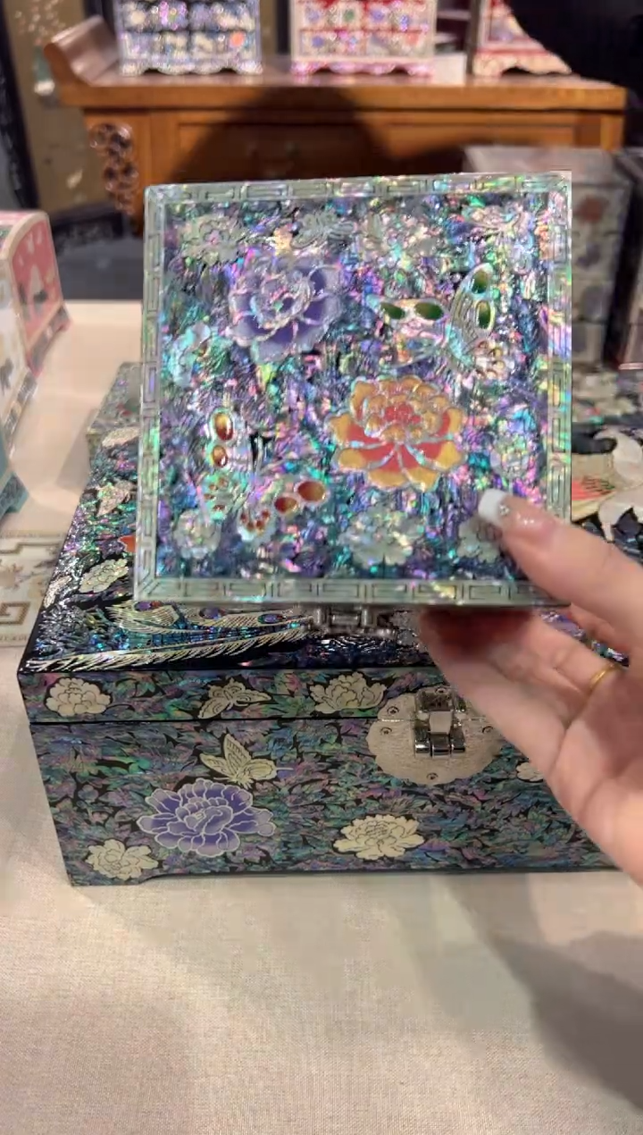 【闪购商品】白边黑底弘贝雅螺钿漆器文化馆