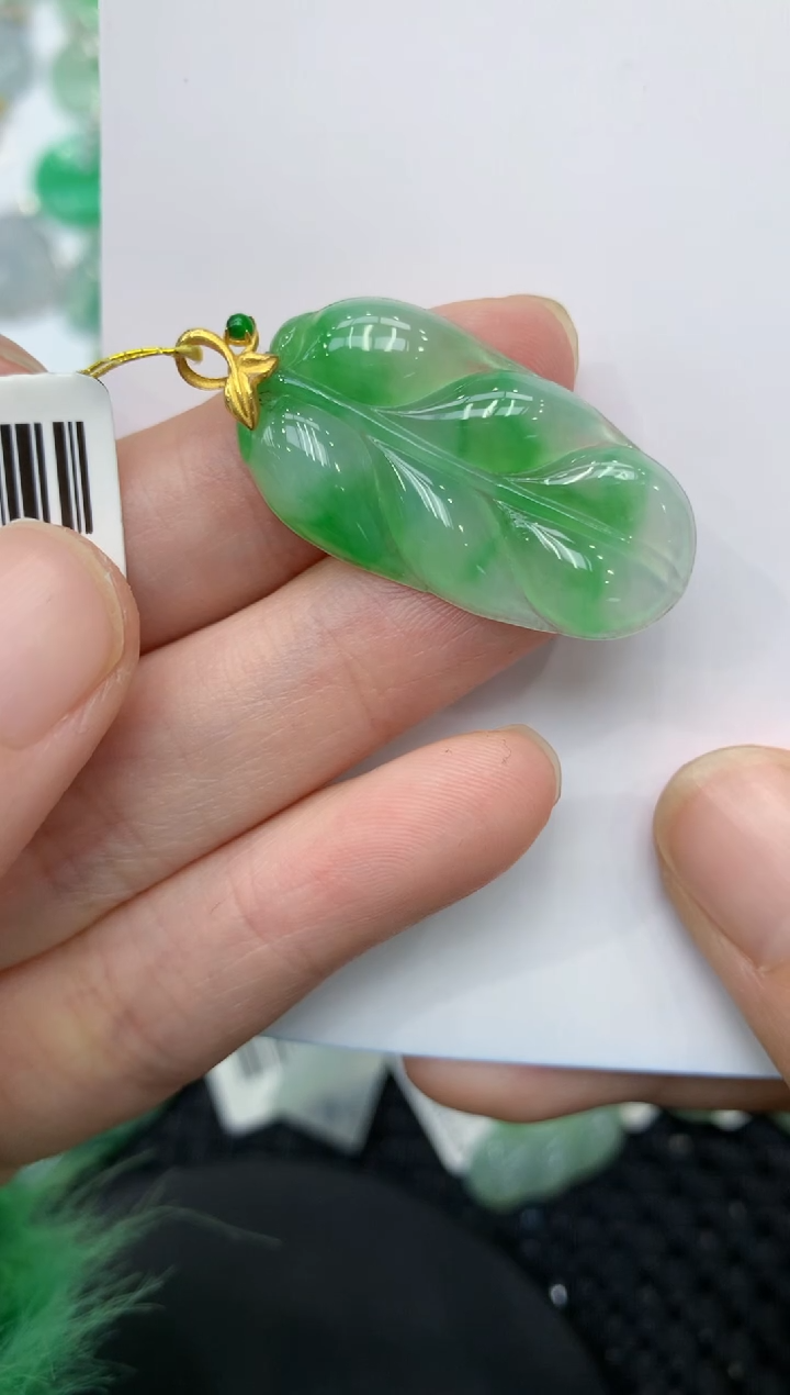 【闪购商品】翡翠颈饰18K金镶嵌11111111