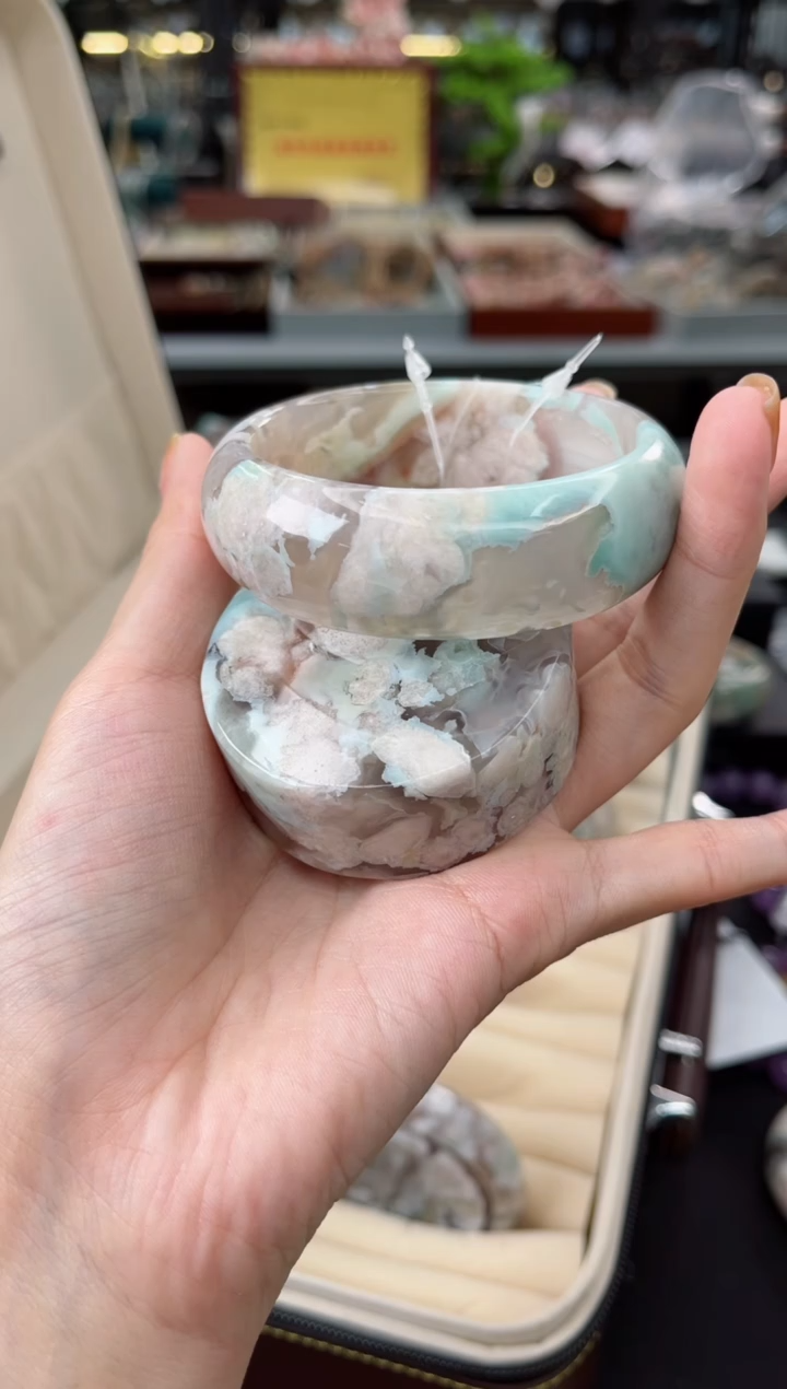 【闪购商品】石英质玉手镯未镶嵌58圈口（赠品镯心）s9076