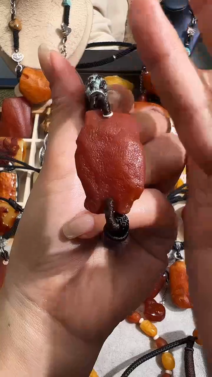 【闪购商品】蜜蜡裸石未镶嵌似玉