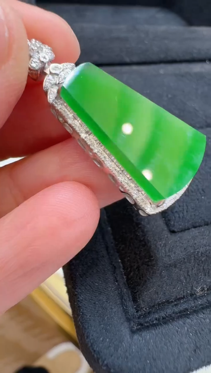 【闪购商品】翡翠吊坠(不含链)18K金镶嵌多样性团购发一件