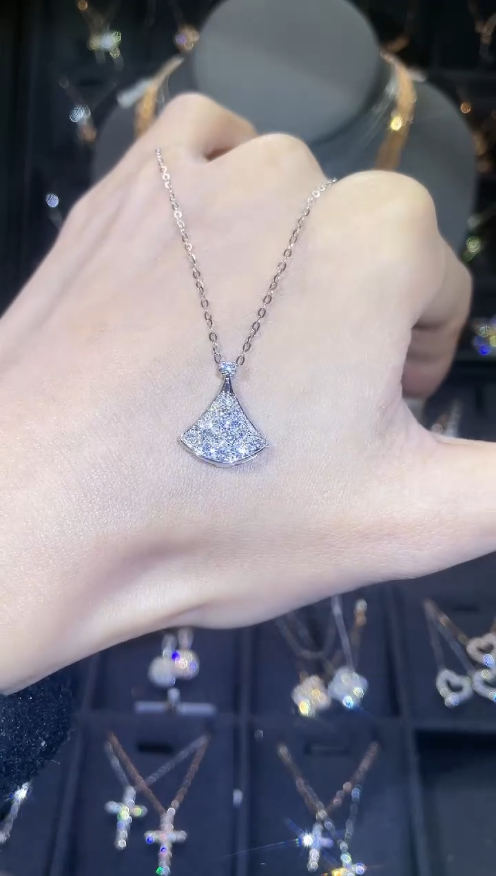 【闪购商品】钻石套链18K金镶嵌18K金白  多人 裙子