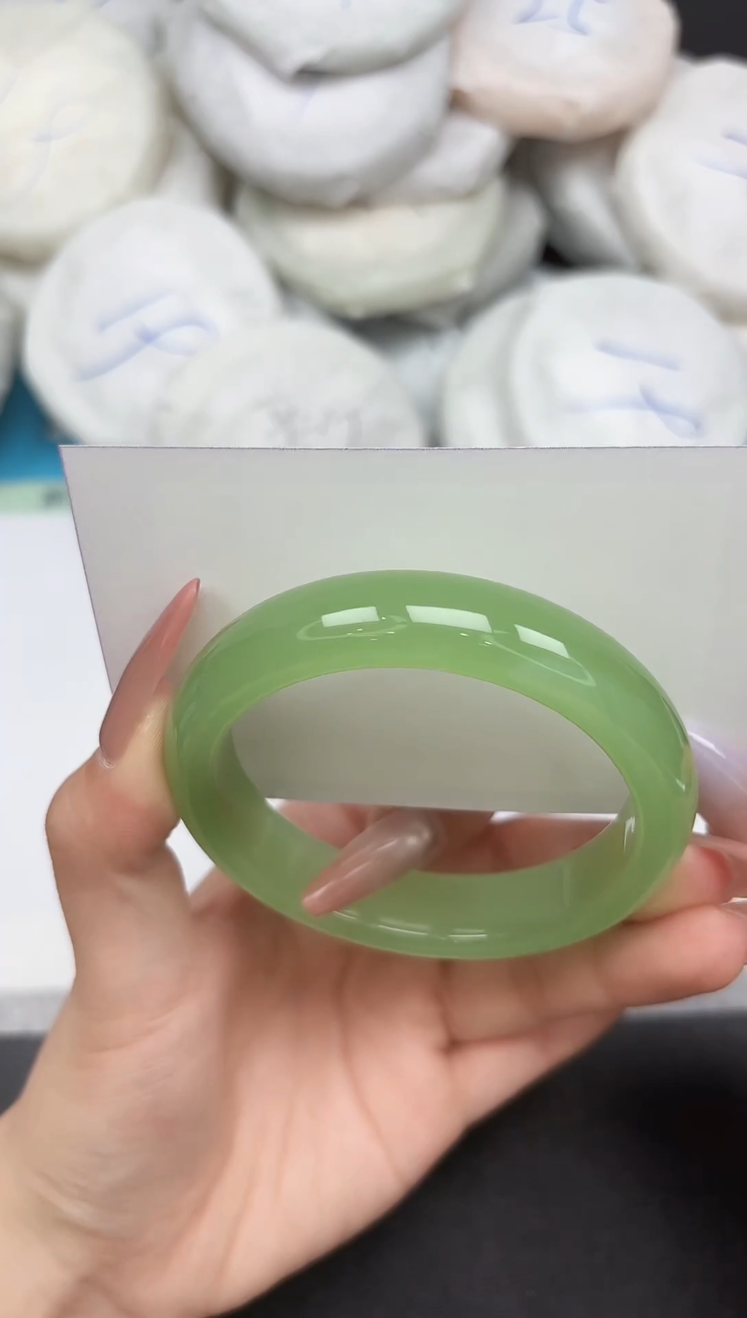 未镶嵌手镯石英质玉197-58.2