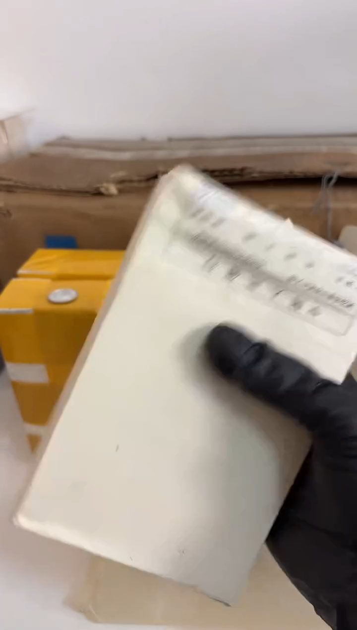 整盒 法定货币原封原盒原厂封装 872