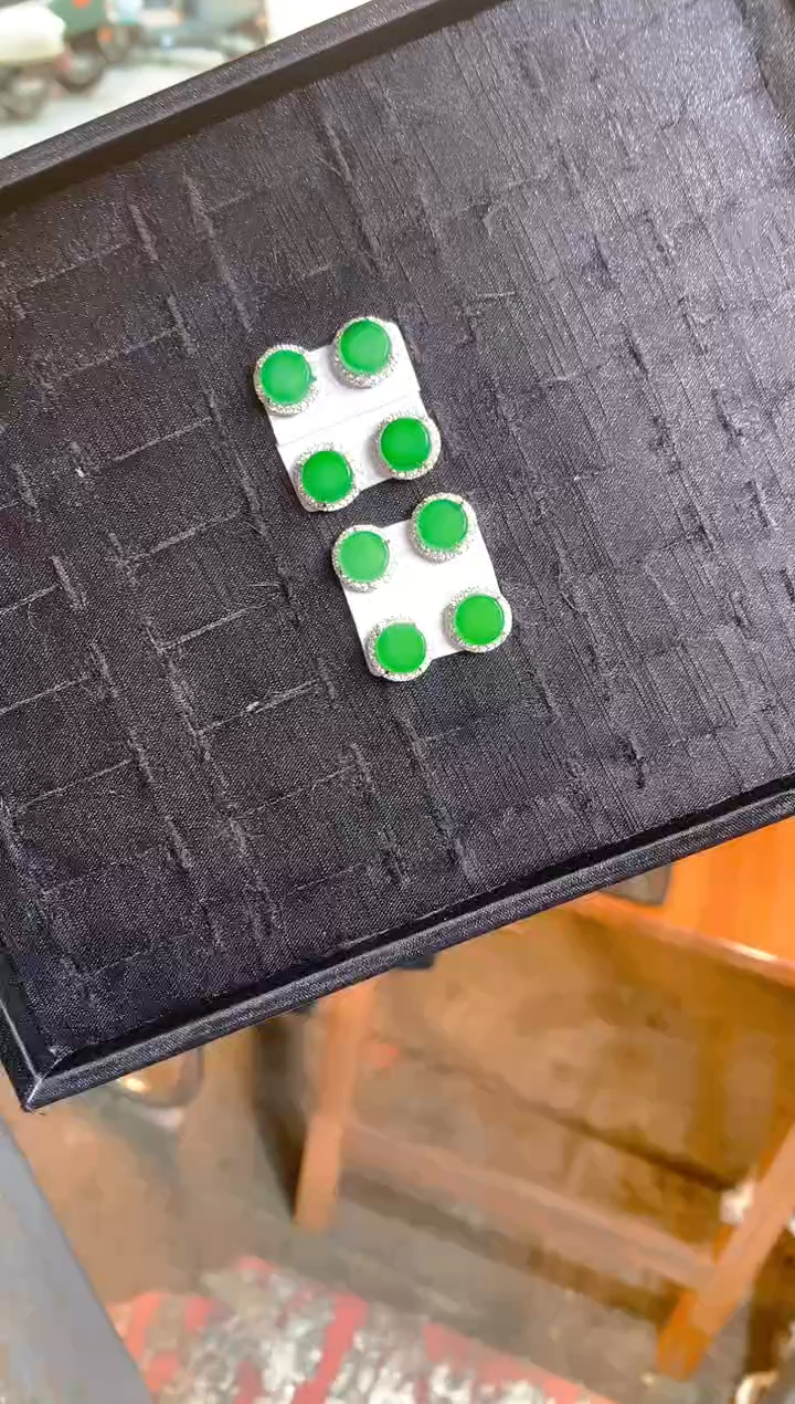 【闪购商品】定制翡翠未镶嵌37定制翡翠-多样性发货 {发其 一}