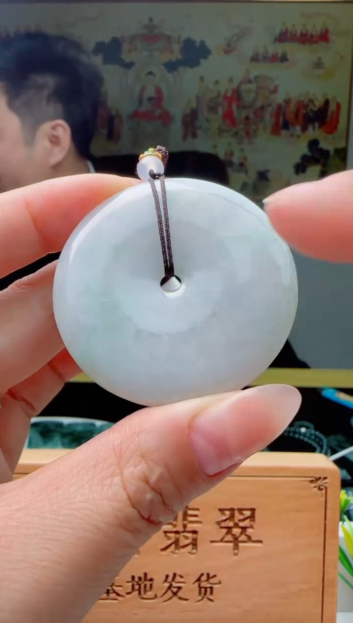 【闪购商品】翡翠颈饰未镶嵌1111111111111111