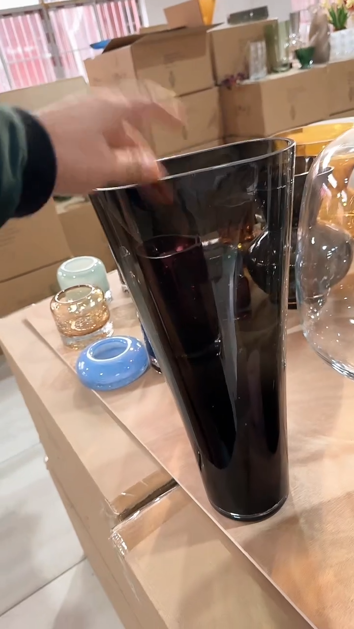 【闪购商品】玻璃黑色旋转