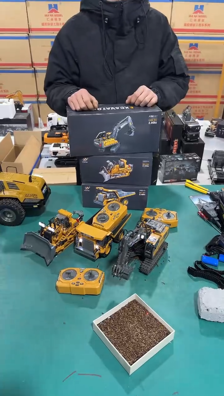 亿工258C挖掘机258E自卸车258F推土车三件套