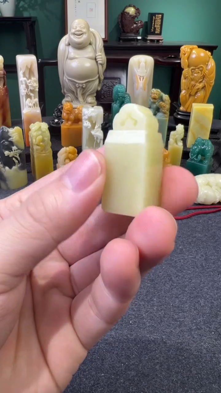 【闪购商品】青田石其他封门青如意钮