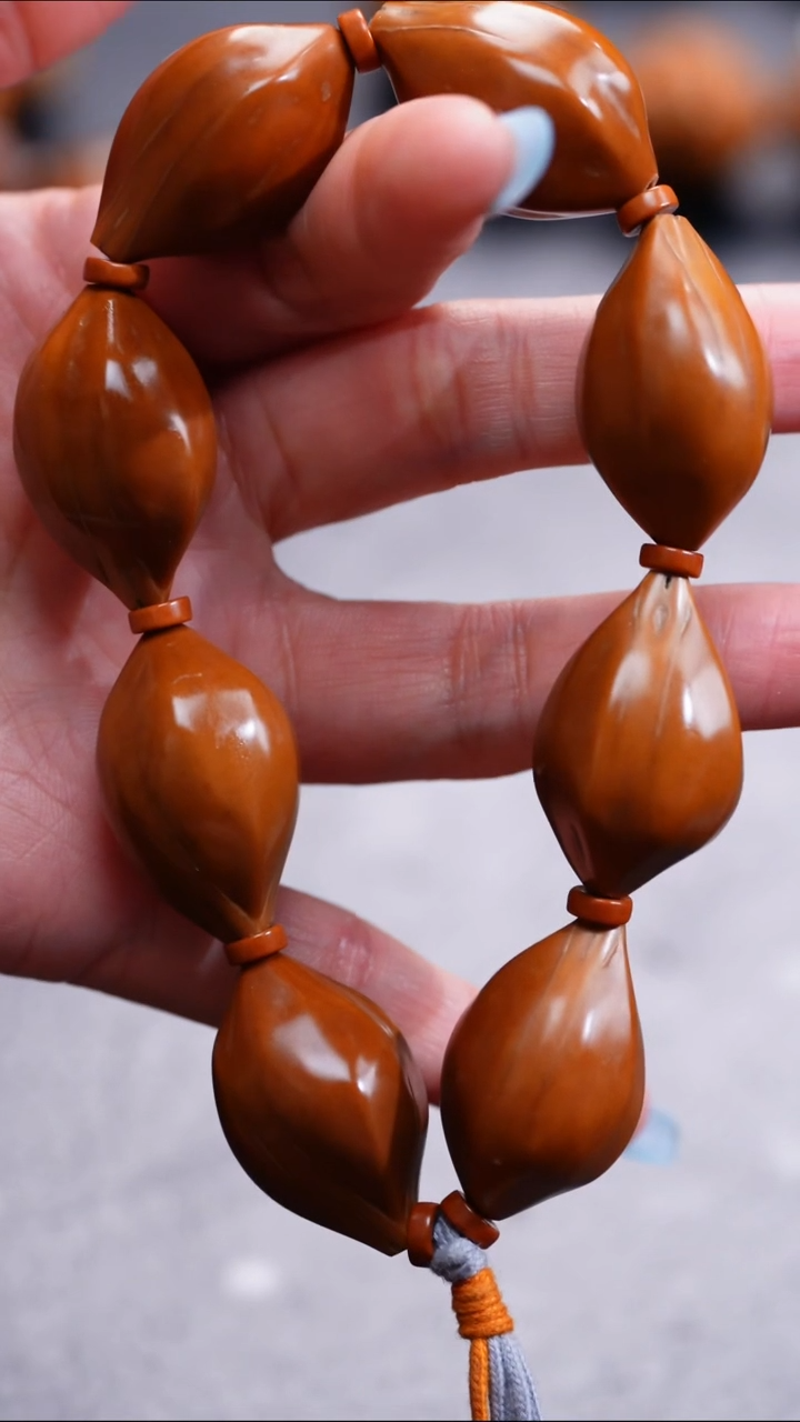 【闪购商品】橄榄核吊坠橄榄核