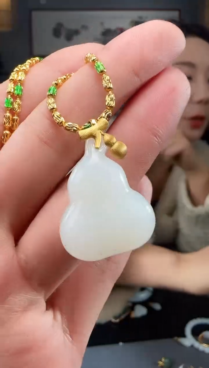 【闪购商品】和田玉吊坠(不含链)18K金镶嵌1