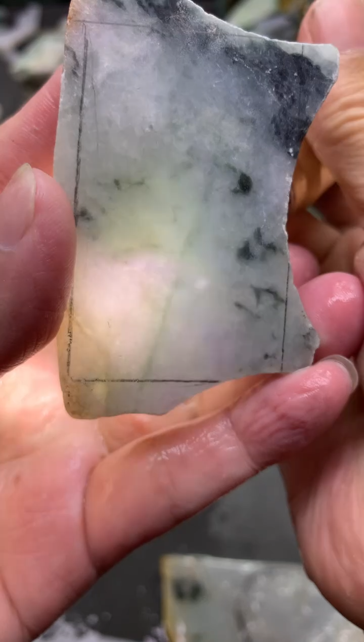 【闪购商品】翡翠颈饰未镶嵌天然缅甸翡翠A货