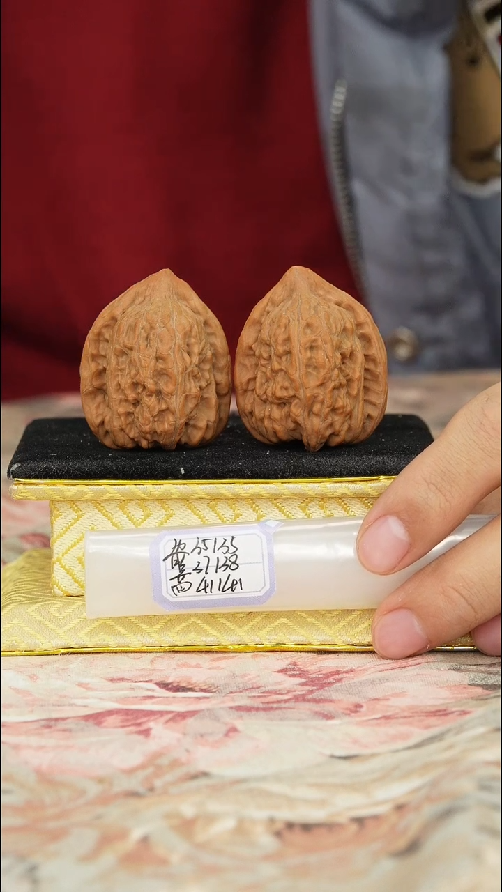 【闪购商品】文玩核桃把件赤龙鸡心