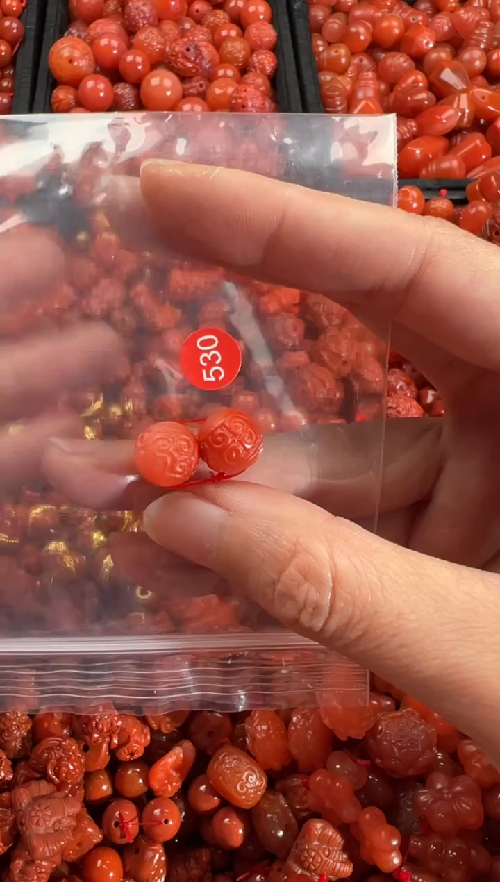 【闪购商品】南红玛瑙颈饰未镶嵌1