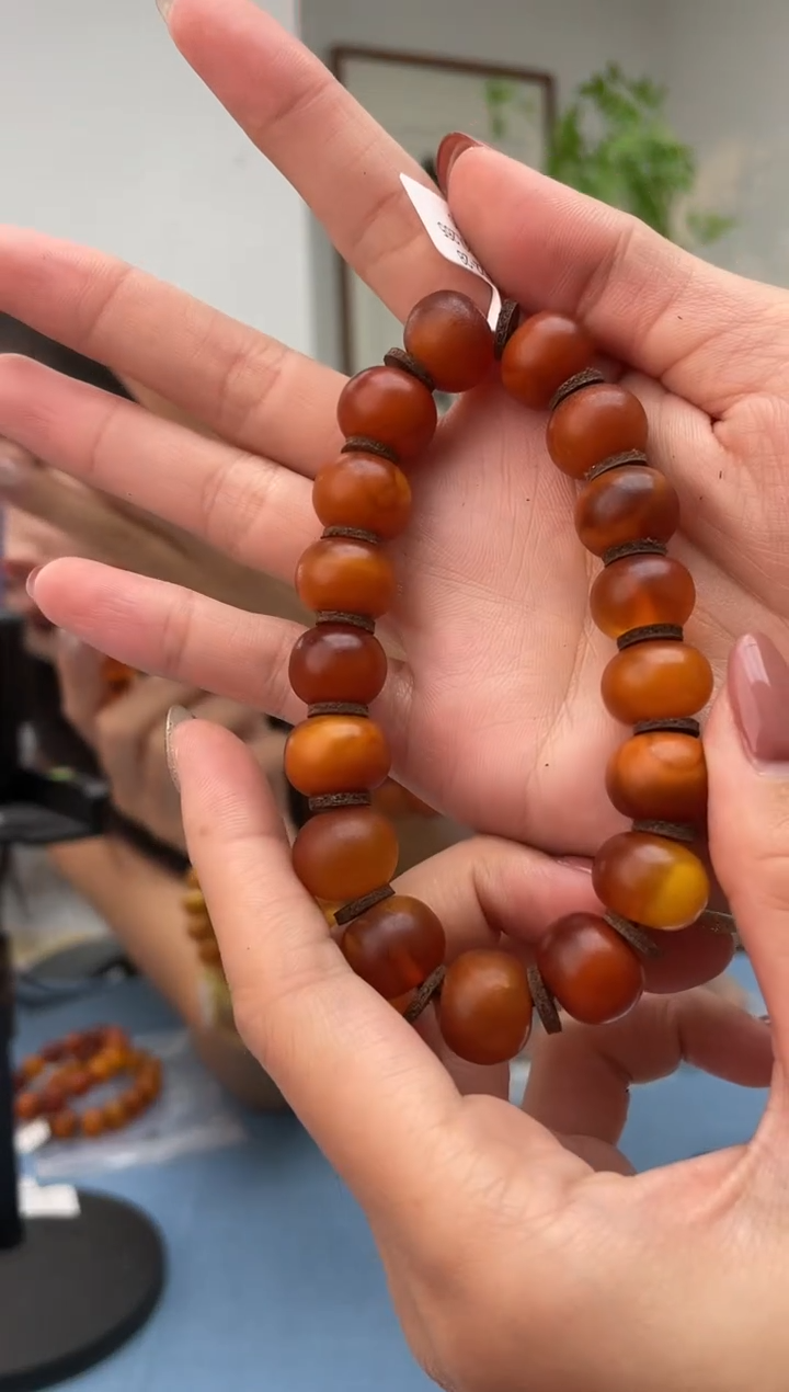 未镶嵌蜜蜡珠宝奇石022，微瑕假一罚十多样性发其一