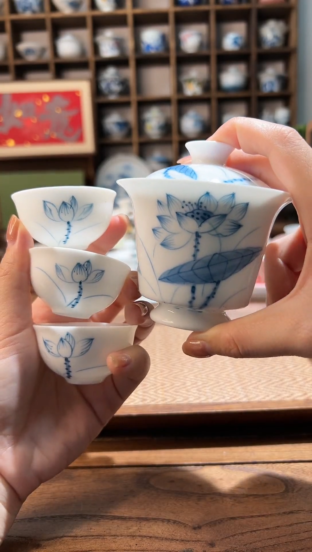 【闪购商品】手绘素荷花高足盖碗+送3个客杯