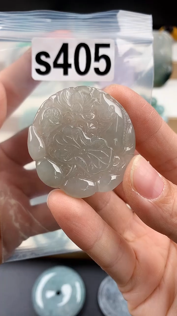 颈饰未镶嵌翡翠天然翡翠吊坠挂件