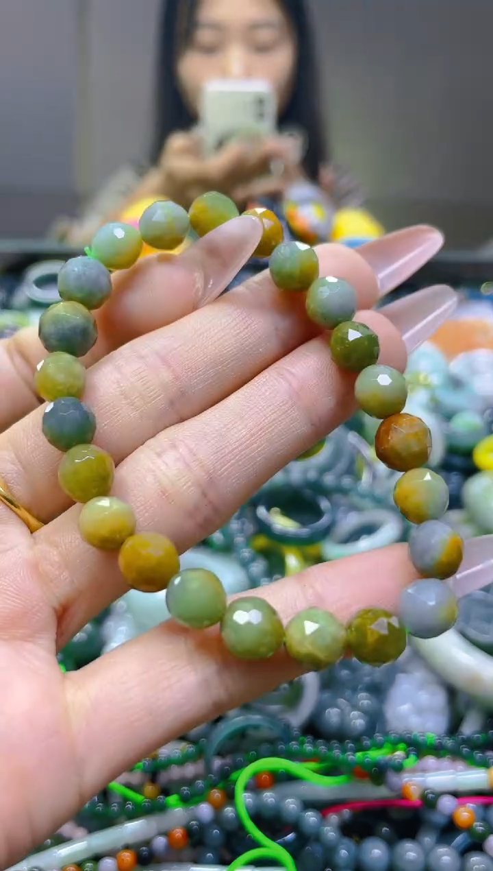 翡翠未镶嵌颈饰7MM/B/翡翠A货一图一物