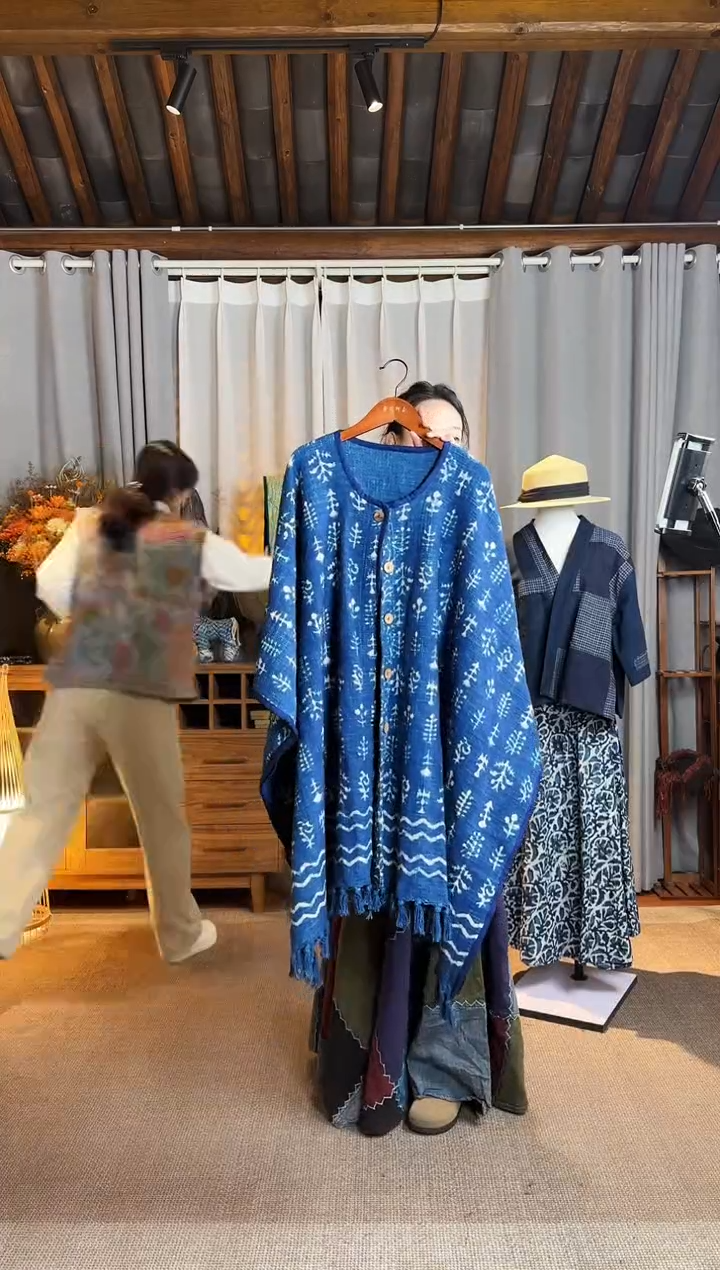 【闪购商品】设计师款蓝染流苏斗篷