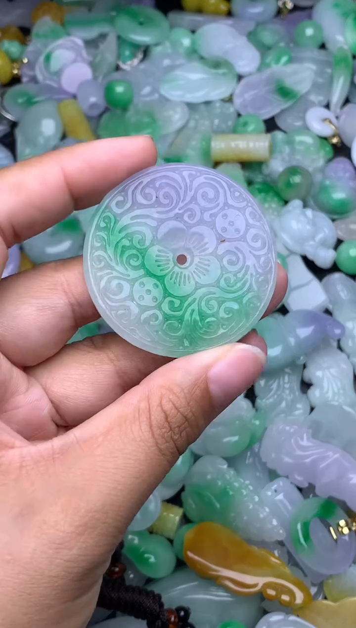 翡翠未镶嵌颈饰天然缅甸翡翠吊坠